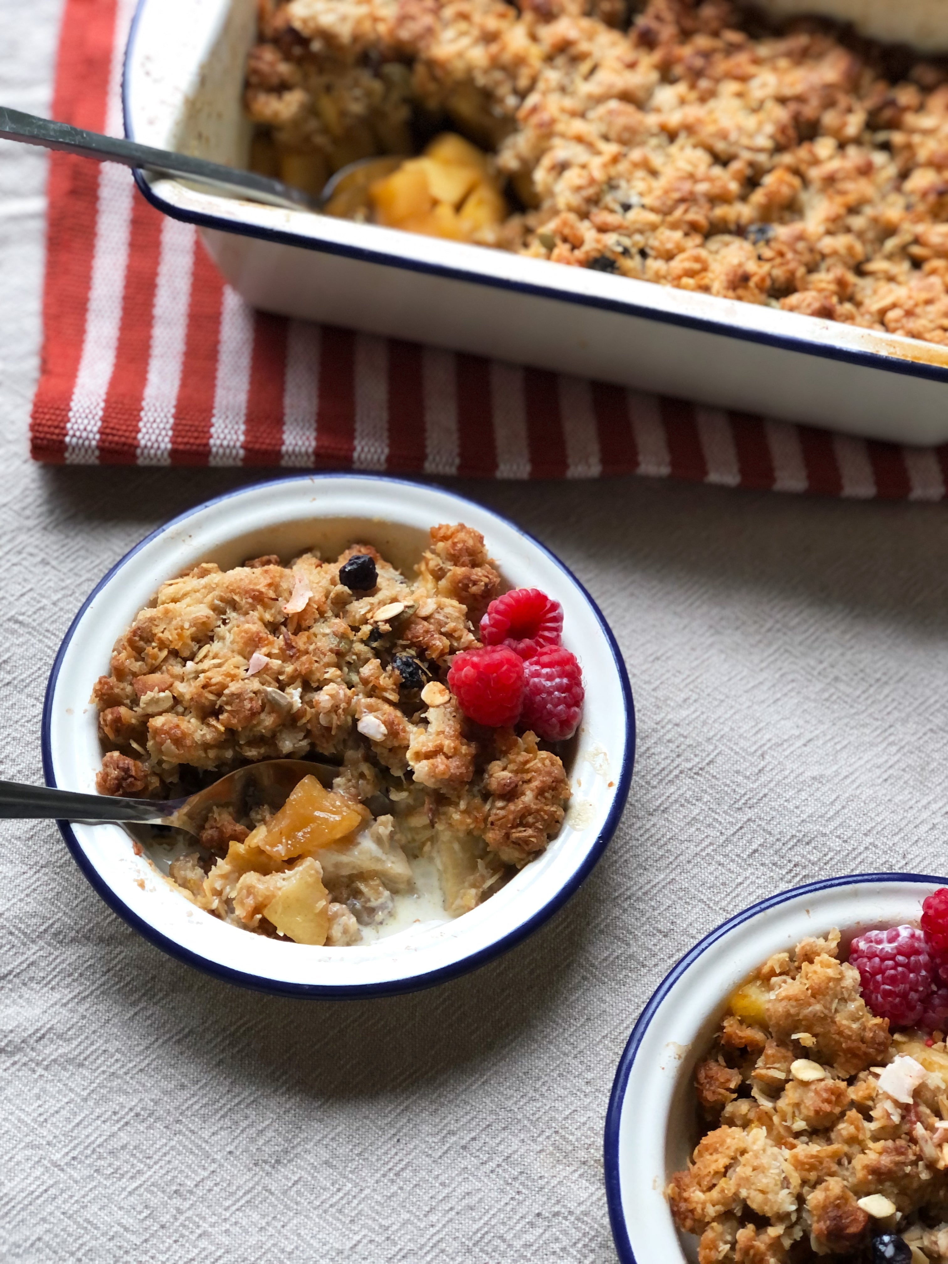 Apple Granola Crumble